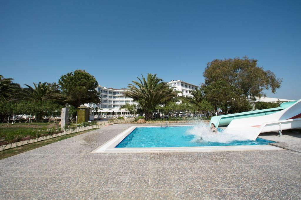 Le Monde Beach Resort & Spa Dikili Exterior foto